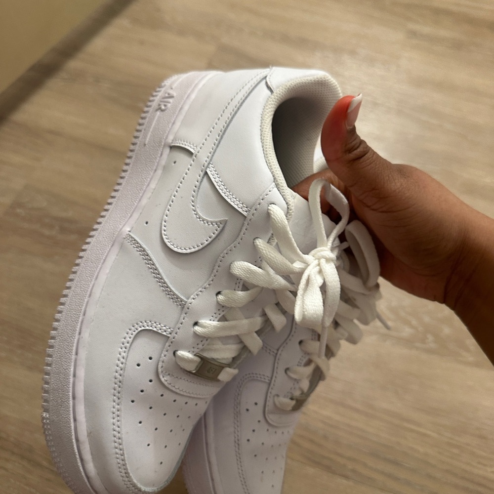 Nike Women's White Sneakers - Picture 2 of 3